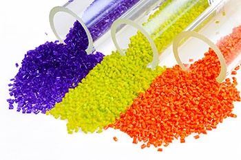 五大工程塑料的優(yōu)缺點及改性應用