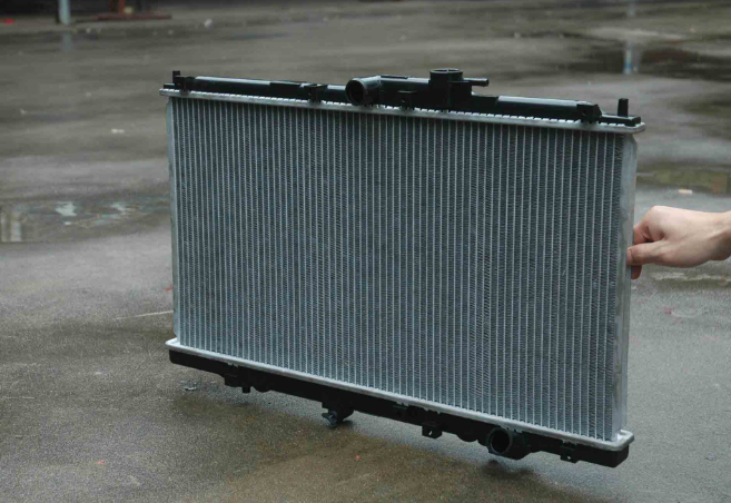 改性尼龍在發(fā)動機周邊冷卻系統(tǒng)部件的應(yīng)用