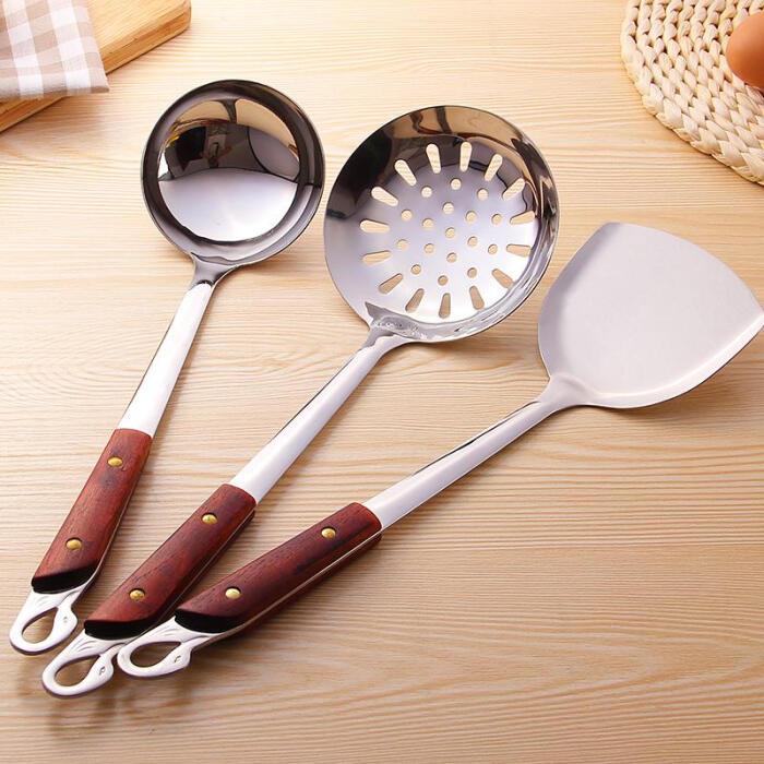 簡(jiǎn)介尼龍材料廚具的利與弊